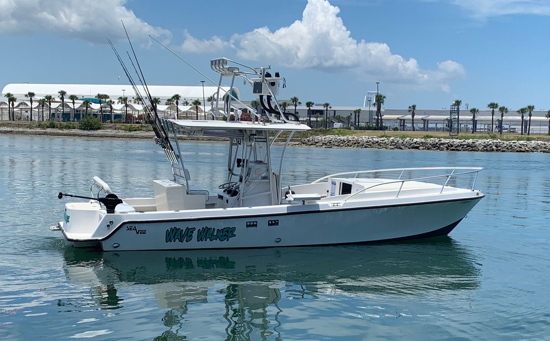 Fin and Fly Fishing Charters - Seavee 30ft