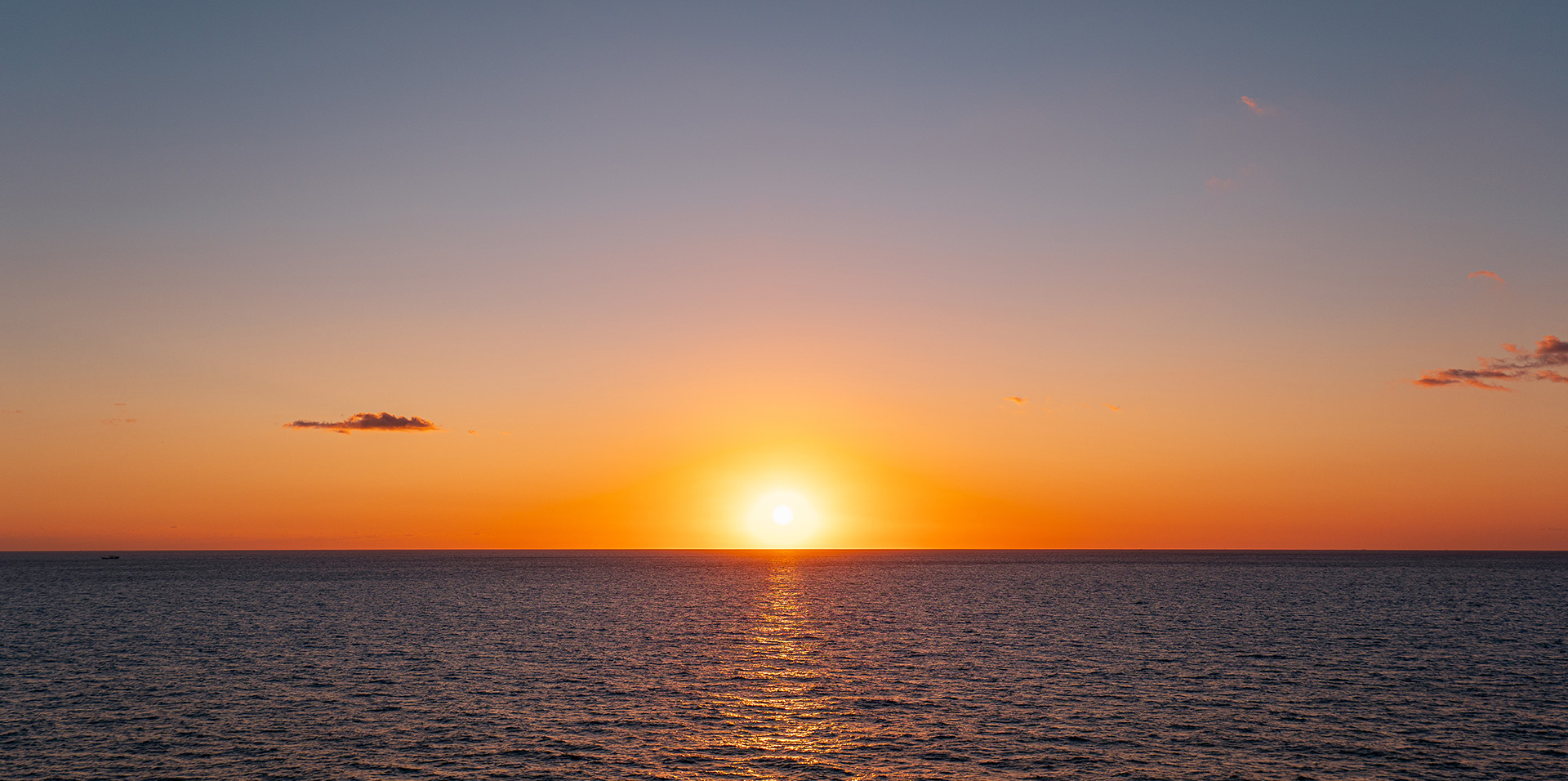 Fin and Fly Fishing Charters - Sea Burial & Ash Scattering Service